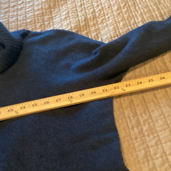 Frank and Oak The Seawool Elegant Navy Turtleneck Sweater M NWT - Picture 5 of 10